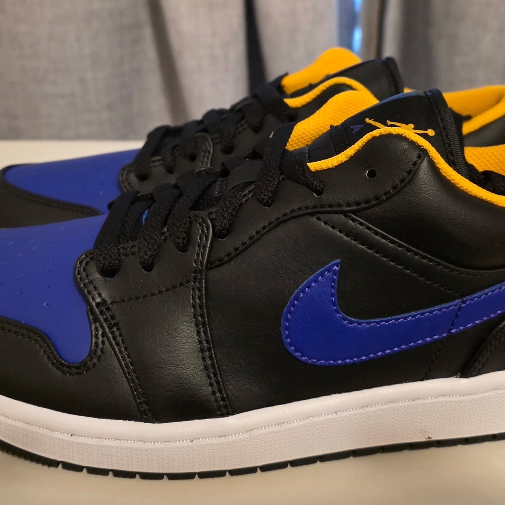 Air Jordan Athletic Shoes Black Blue Yellow